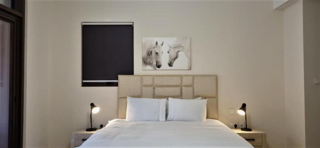 One 2Bhk Elegant Apartment In Muscat Bay 03 Exteriör bild