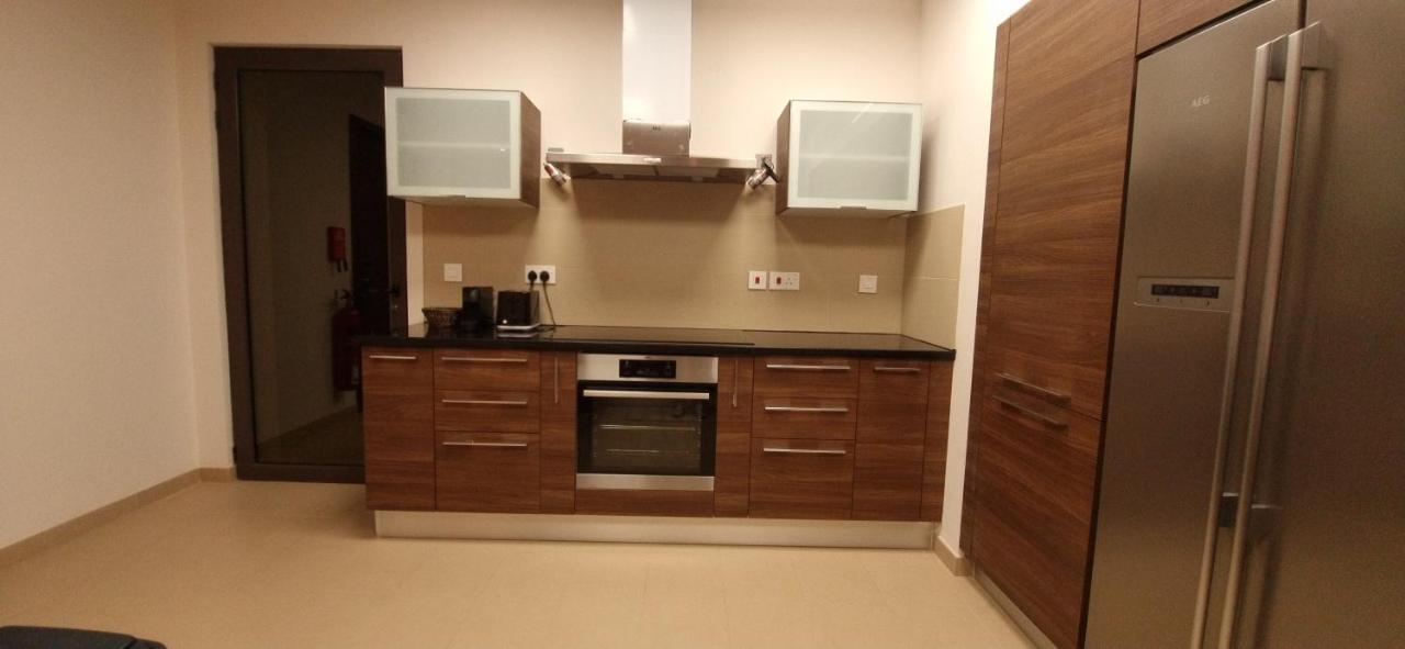 One 2Bhk Elegant Apartment In Muscat Bay 03 Exteriör bild